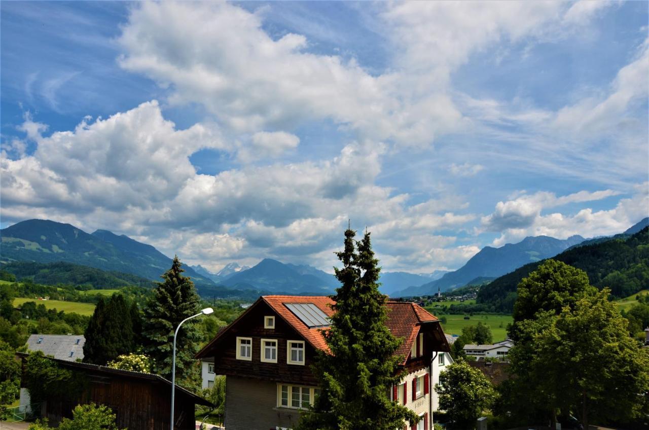 Ferienwohnung Walgaublick Frastanz Bagian luar foto