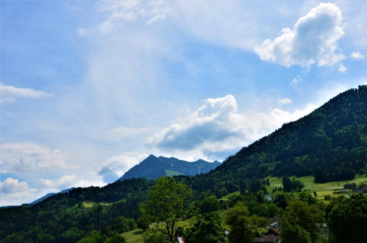 Ferienwohnung Walgaublick Frastanz Bagian luar foto